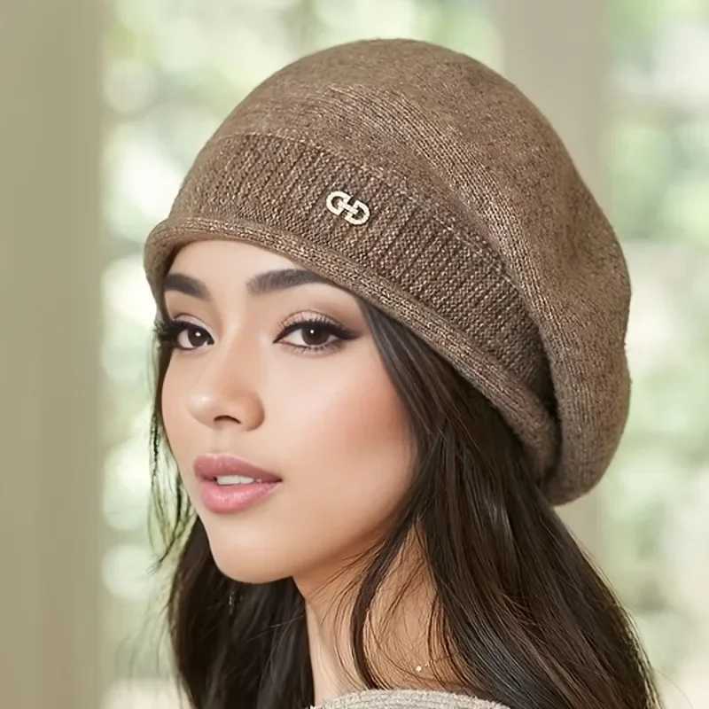1pc Womens Stretchy Fleece Beanie Hat with Pocket Soft and Cozy Acrylic Knit Cap for Autumn and Winter J251125