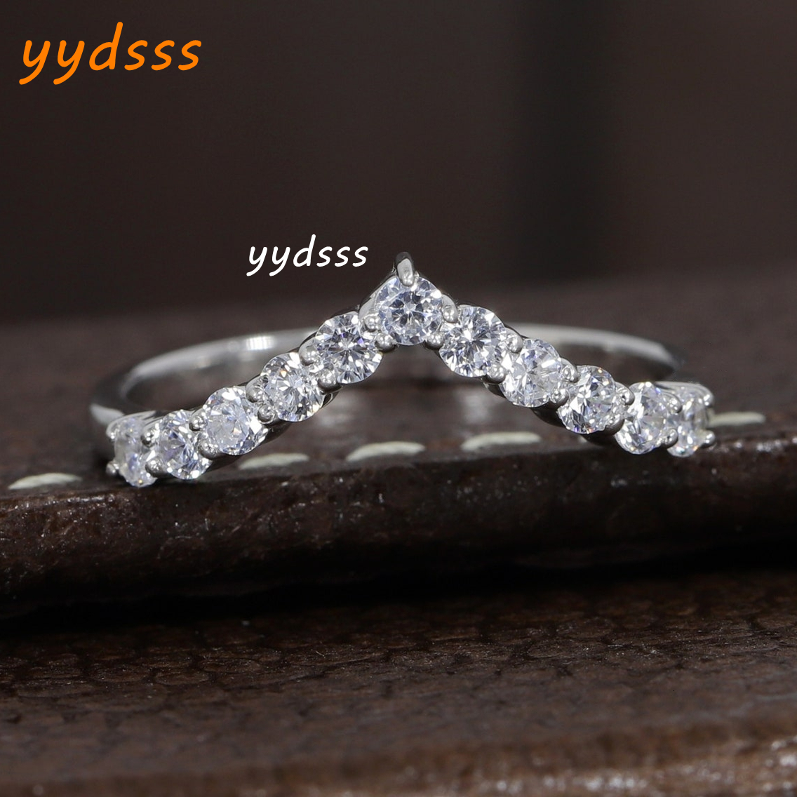 Jewelry 18K White Gold Vintage Style V Shape Lab Grown Diamond Round Cut 0.50ct Wedding Ring 14K Gold Ring Half Set Ring Band