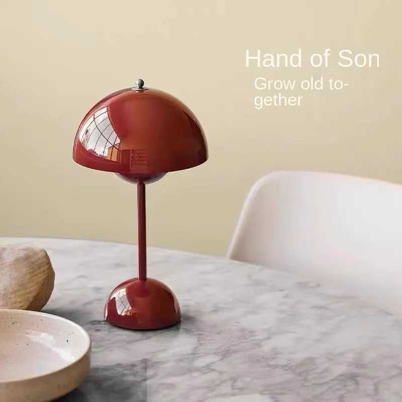 LED mushroom lamp flower bud desk lamp charging touch Nordic home bedroom bedside lamp study decoration desk lamp C251125