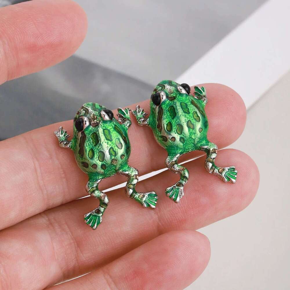 Funny Green Stud Earrings For Women Cute Animal Frog Ear Clip Piercing Studs Y2k Aesthetics Jewelry Gifts