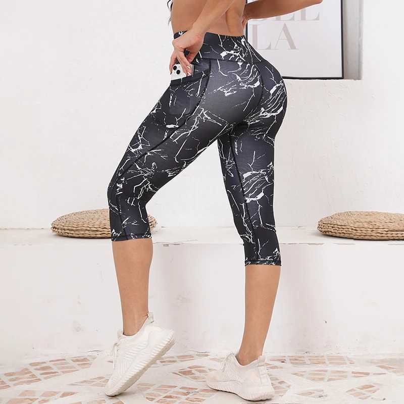 Capri Womens High Waist Exercise Leg and Abdominal Control Yoga Pants with PocketsC250425