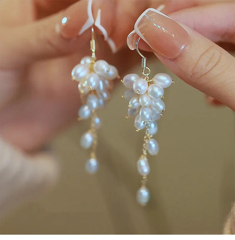 Minar Cute Romantic Natural Freshwater Pearl Pendant Earrings Womens Gold Metal Geometric Long Pendant Earrings 250422