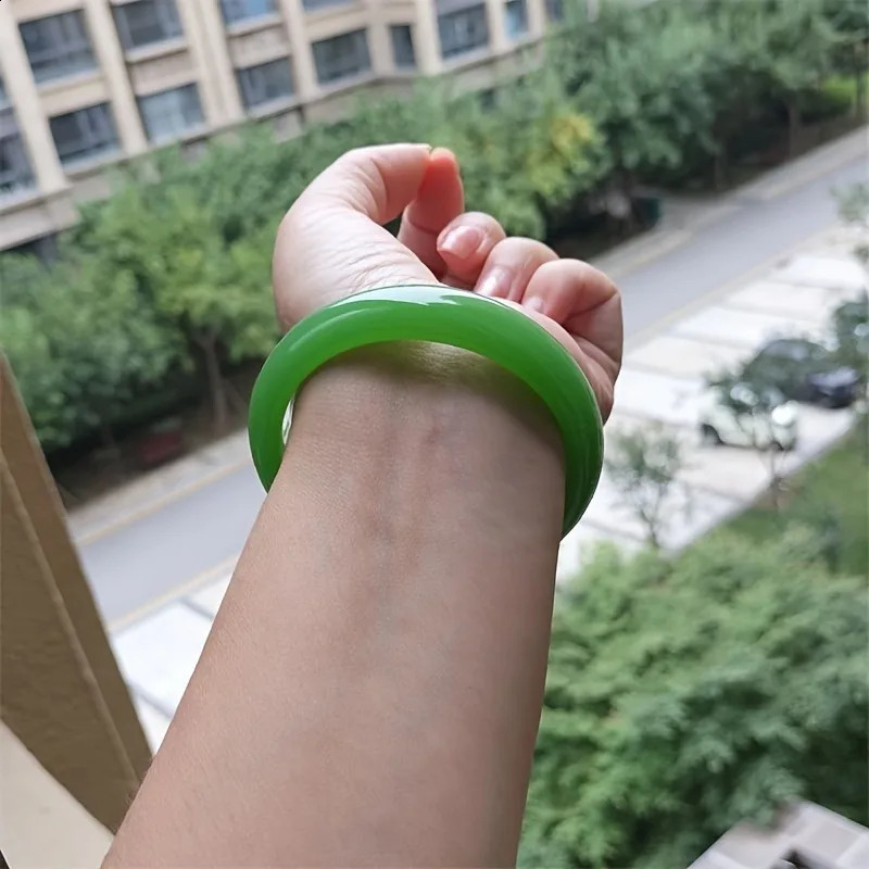 Natural Green Bracelet for Women To Give Mother Exquisite Gifts 250424