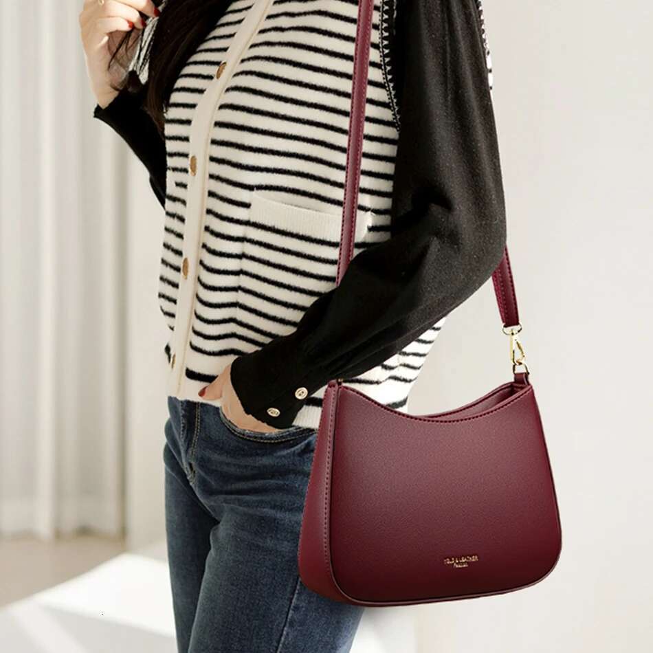 High Quality Underarm Shoulder Bags For Women 2024 Solid Color New Texture Leather Crossbody Bag Designer Handbags Sac