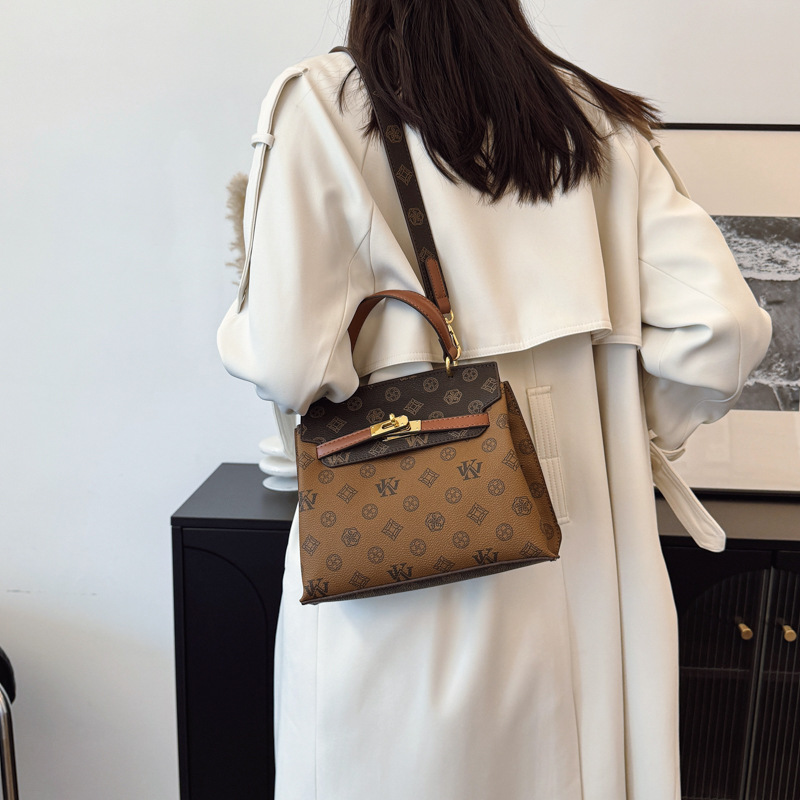 2025 new design High quality women's handbag elegant versatile fashion tote bag large capacity crossbody shoulder bag free shipping hot sale