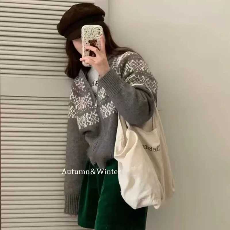 NEW Korean Loose Zipper Knitted Sweater Jacket Gentle Style Women Jacquard Hooded Coats Cardigan Retro Autumn/Winter ClothesT251125