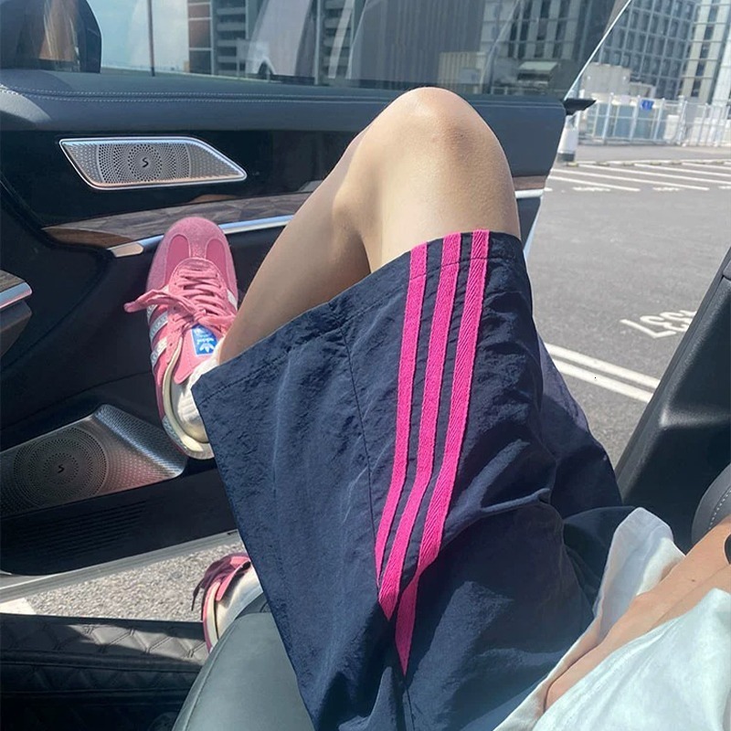 Large striped quick drying shorts men's summer American contrasting three bar straight leg beach trendy brand versatile five quarter pants
