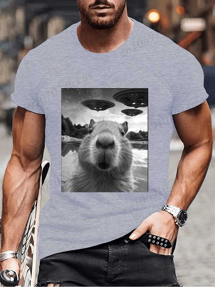 Interesting Shape Capybara Selfie Weird Design Shirt Mens Retro T-shirt Harajuku Y2k Top Mens Fashion T-shirt W250425