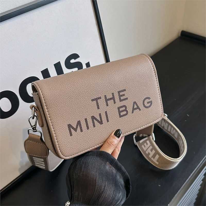 New Fashion Womens Bag Trend Brand Leisure Edition Shoulder Bag Classic Fashion Womens Cross Body Bag Designer Luxury Handbag W250425
