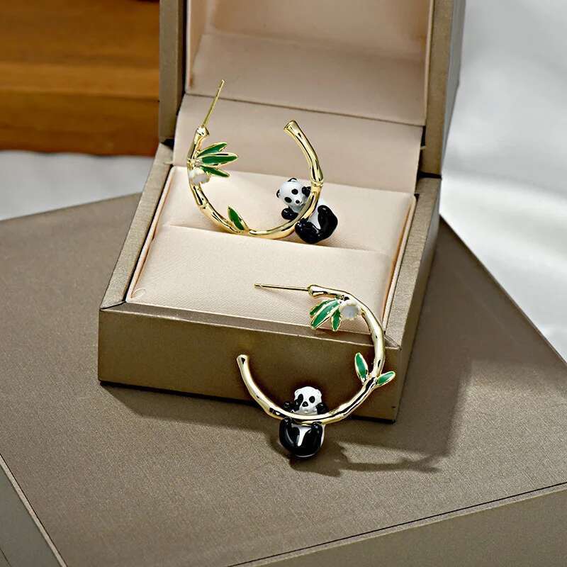 Small Niche Panda Bamboo Ear Rings, Grand Eye-Catching, Slim And Dripping Oil Earrings For Women