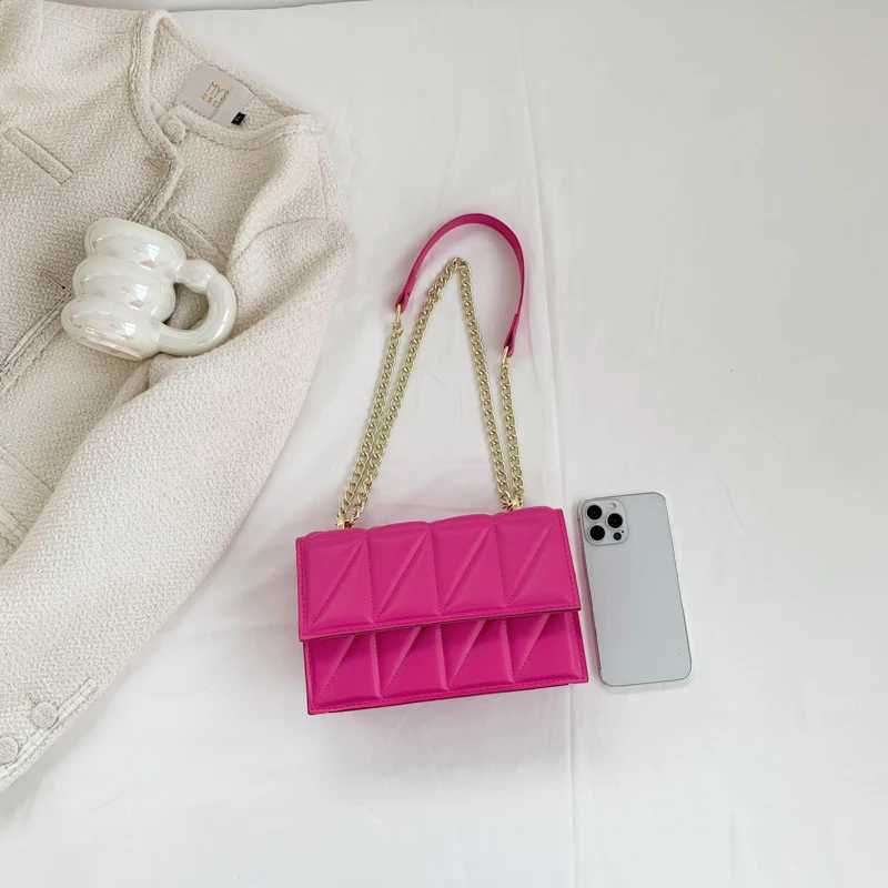 Casual and fashionable womens handbag PU solid color quilted design shoulder bag flip cover womens messenger bag W250425