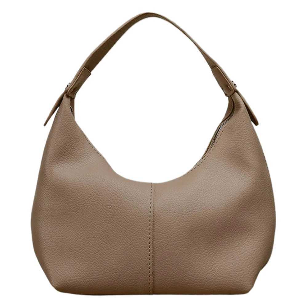 Womens Retro Underwear Bag PU Leather Fashion Handbag Solid Color Leisure Armrest Bag Womens Business Bag W250425