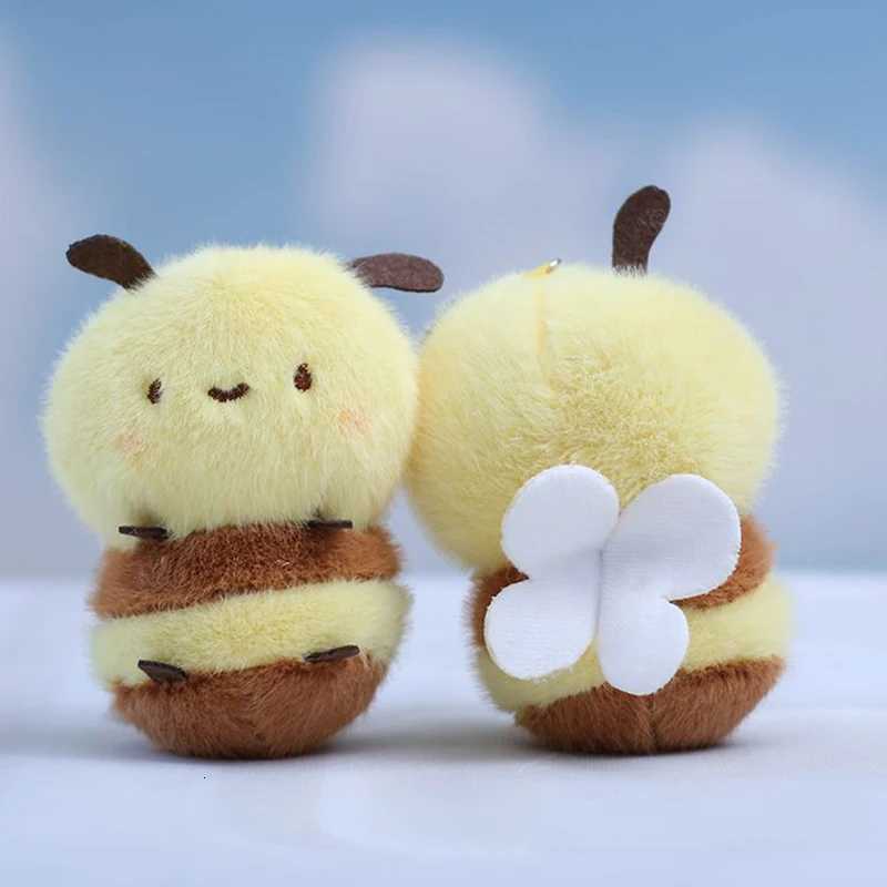 Bee Doll Pendant Key Chain Stylish Backpack Purse Doll Pendant Plush Girl Gift Pendant Car Interior Cute Insect KeychainXJ251125