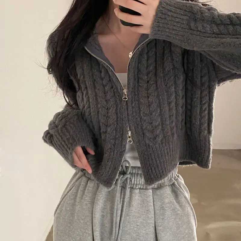 Fashion Knit Short Coat Long Sleeve Zipper Sweater Casual Women Cardigan Vintage Winter Korean Chic Elegant 2025 Lady Trend TopT251125