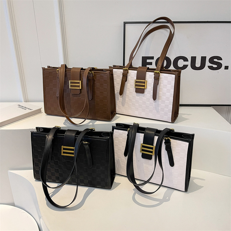 New Free Delivery Designer Shoes By 2025 Large Capacity Women's New Style, This Year's Popular Shoulder Bag, Fashionable And Versatile, High