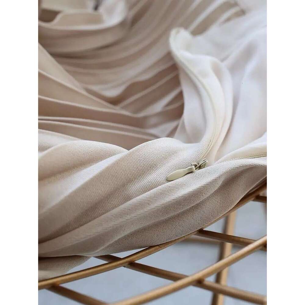Brand Designer Women Spring Autumn Elegant Chic Solid Pleated Skirt High Waist Fashion With Elastic Female C-035