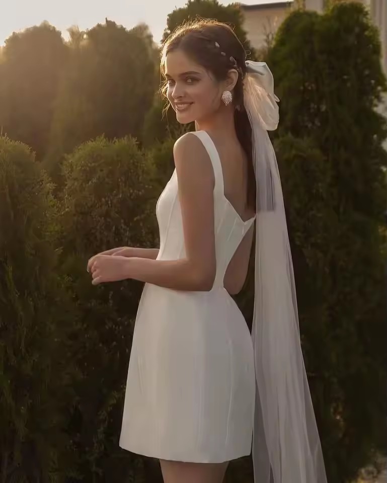 Mini Short Wedding Dresses Square Necking Boning Fitted Bodice Elegant Partys Bride Dresses Vestidos de novia Customized