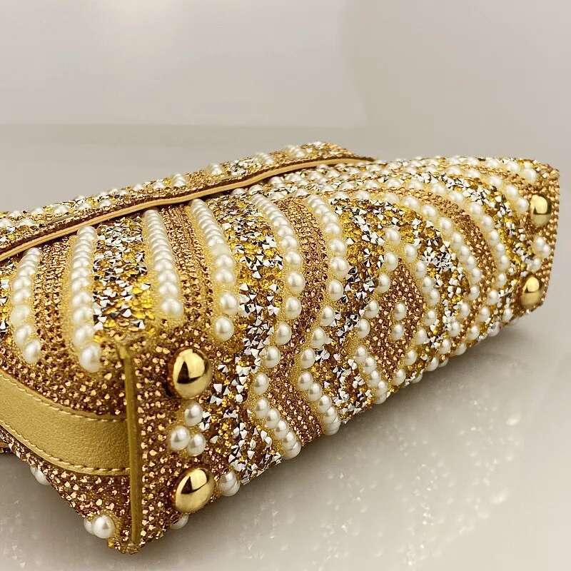 Exquisite Gold Purse Handbags High Quality 2024 Triangle Designer Pearl Bag Color Contrast Evening Bags