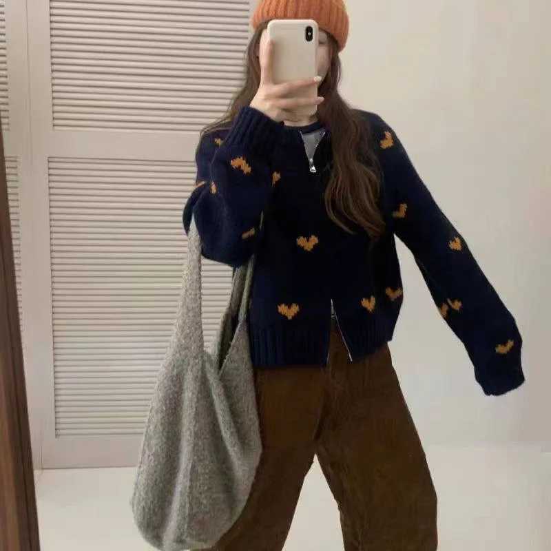 Round neck loose design sense of love printed knit blouse cardigan fashionable and cute all-match ladies sweater jacketT251125