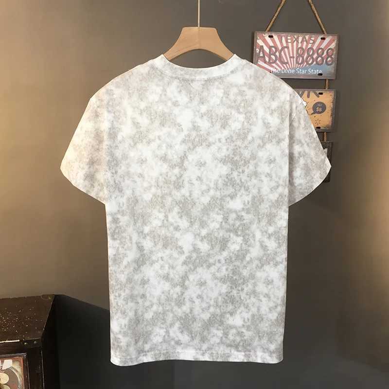 Fashionable printed mens top trendy casual retro washed high-end loose round neck elastic short sleeved mens T-shirt W250425