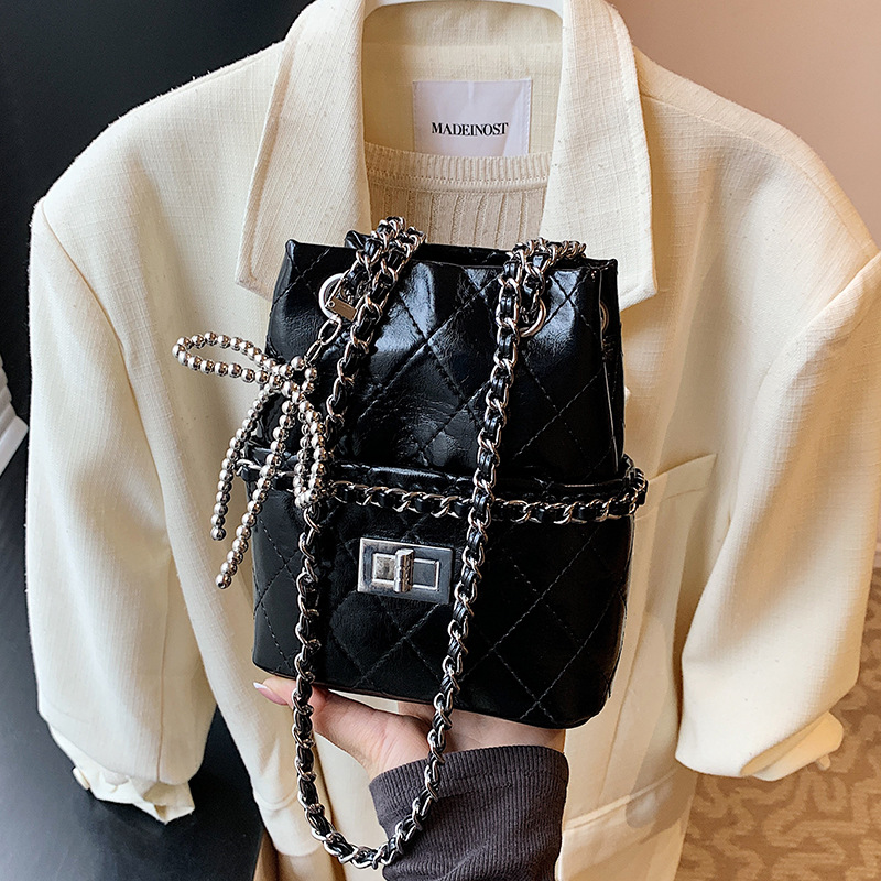 Designer Bag 2025 New Korean Style Backpack for Women Quilted Chain Niche Crossbody Bag Luxury Small Shoulder Bag Free Shipping