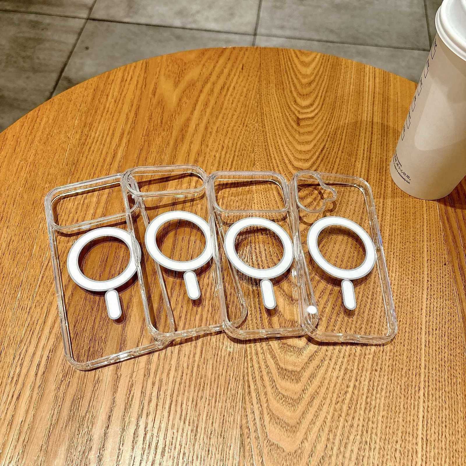 For iPhone 17 Air / 17Pro Max/17 Pro Hard Acrylic Cover For iPhone 17 Magnetic Wireless Charge Clear CaseM251125