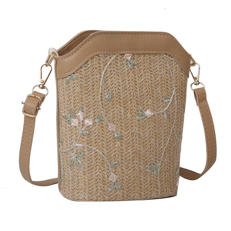 New Free Delivery Designer Shoes By 2025 This Year's Small For Women In Summer 2023 Trendy And Fashionable One Shoulder Crossbody Bag. It Is A Po