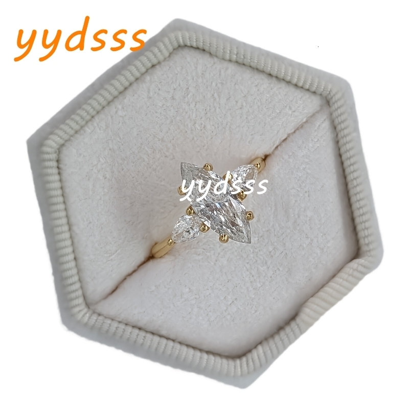 Jewelry 18 Yellow Gold 1.5 Carat Marquise Lab Grown Diamond With Two Pear Cut Engagement Rings For Women IGI E VS1 CVD Diamond Womens Gold Ring