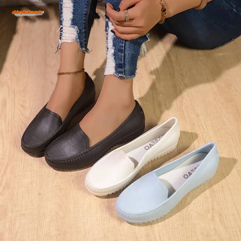 Solid Color Women Flat Lightweight Anti Slip Breathable and Casual Elegant Design Low Cut Shoes Versatile for Commuting ddmykukumalu
