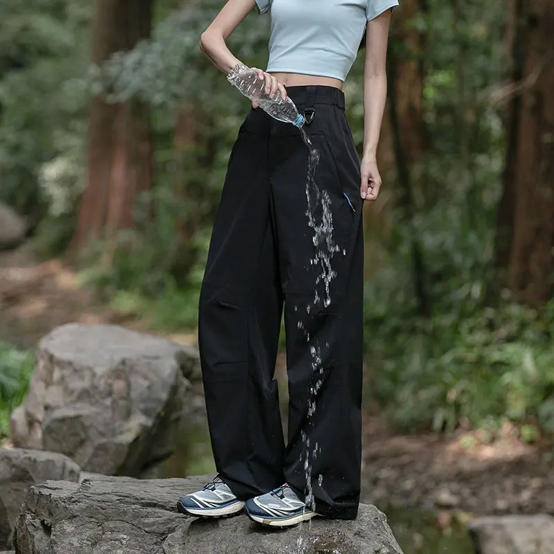Women Hiking Pants Outdoor Waterproof Trousers Autumn Paratrooper Pant zippered Pockets Camping Leisure Travel 251124