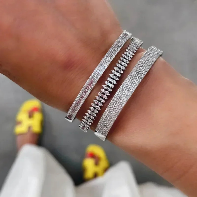 Fashion Womens Clothing Charm European Classic Ice Out Sparkling Micro Edge Geometric CZ Broadband Bracelet Wedding Jewelry 250422