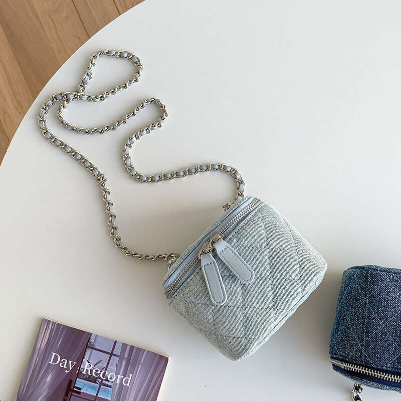 Autumn casual retro mini denim versatile fashion women's small fragrance dia grid chain crossbody box bag 2025 new style chic elegant clothing