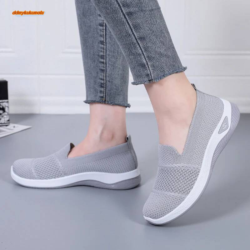 Breathable Knit On Walking Shoes for Women Comfortable Non Slip Casual Sneakers Woman Lightweight Soft Platform Loafers ddmykukumalu