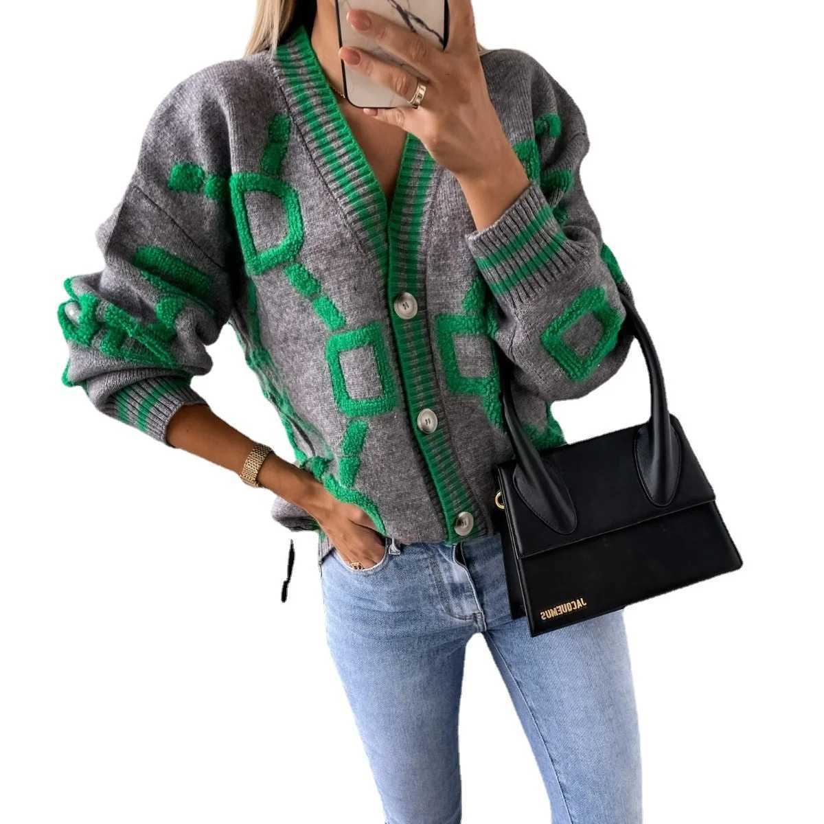 2025 Knitted Cardigan Color-blocking Fashion Womens Long-sleeved Loose V-neck Sweater Thick Warm Women Casual Printed CardiganT251125