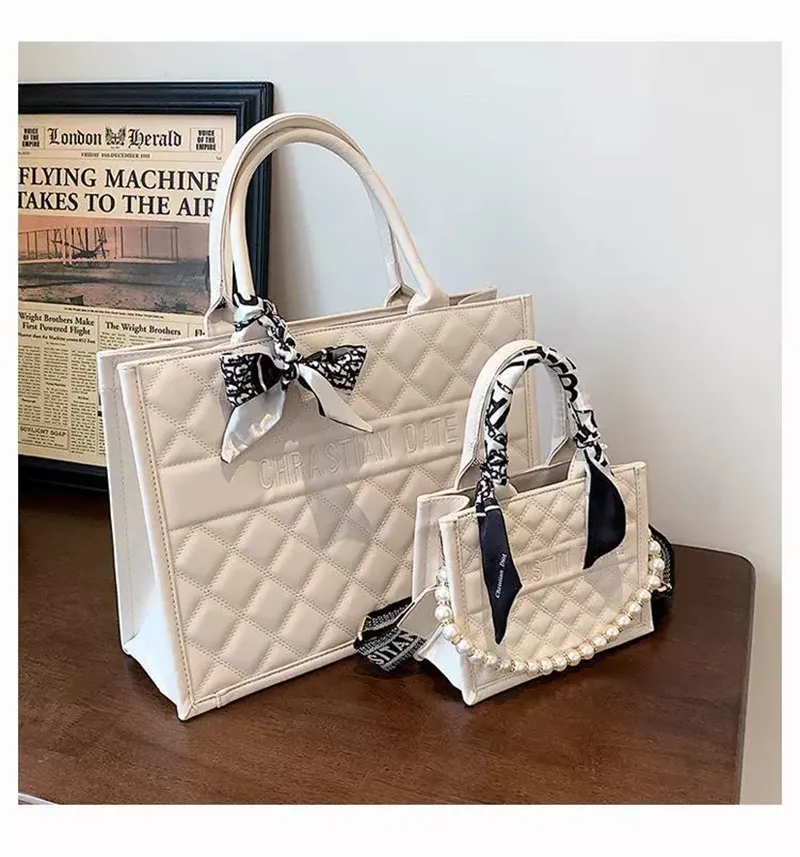 Free Shipping 2025 New Designer Shoulder Bag Vintage Plain Casual Versatile Tote Package For Woman Black Designer Bag Luxury Bag Toted Esigner Bag Lux
