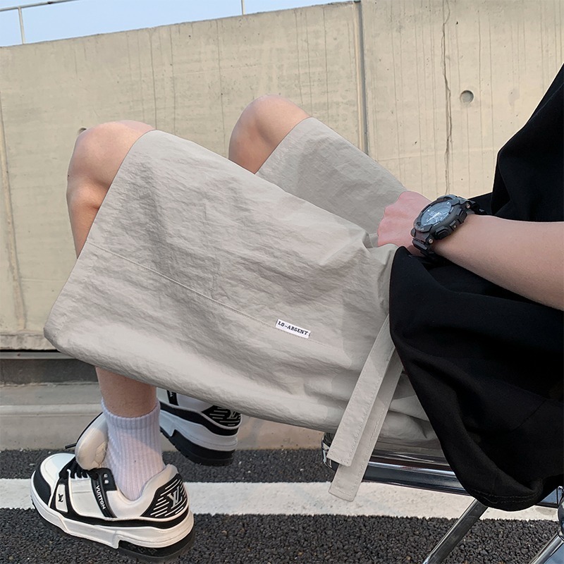 Casual 2025 summer cool, quick drying, breathable thin ice silk shorts for men's sports, loose and versatile cropped pants