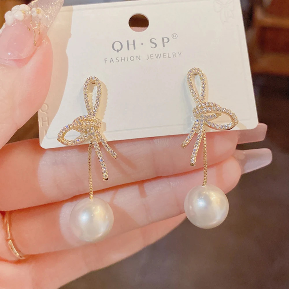 micro inlaid zircon bow hanging pearl earrings suitable for women to look slim 250422