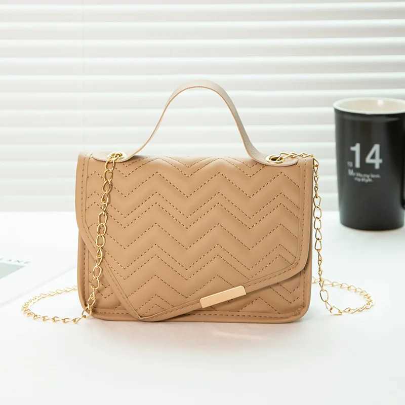 2022 Womens Messenger Bag Luxury Lingzhi Embroidered Handbag Womens Makeup Bag Fashion Chain Womens Cross Shoulder Bag W250421