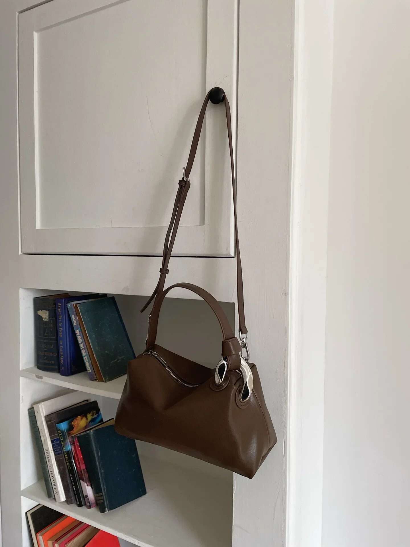 Genuine Leather Women Fashion Tote Pillow Designer High Quality Large Commuter Shoulder Handbag Crossbody Women's Bag