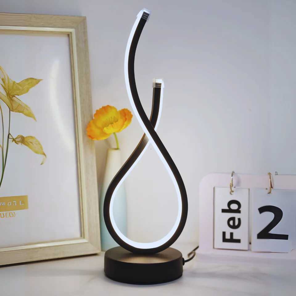 Nordic modern bedroom bedside lamp innovative European style desk lamp USB desk lamp tri color desk lamp bar atmosphere lampM251125