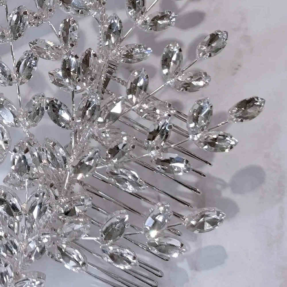 Crystal Leaf Hair Combs Wedding Hiar Accessories for Women Baroque Princess Tiara Bridal Rhinestone Headband Jewelry Gift 250420