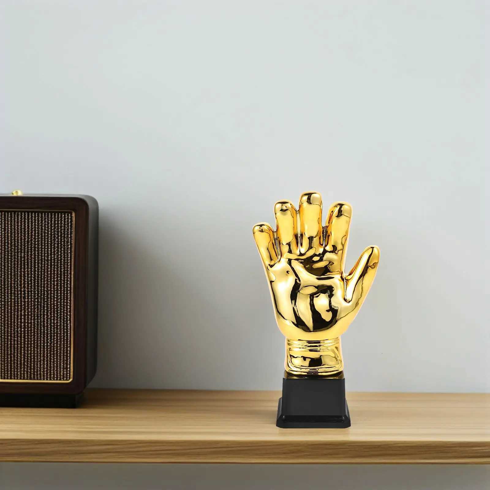 Football Kids Celebration Goalkeeper Champions Award Plastic Mini Trophies Soccer Glove Trophy SoccerW251125