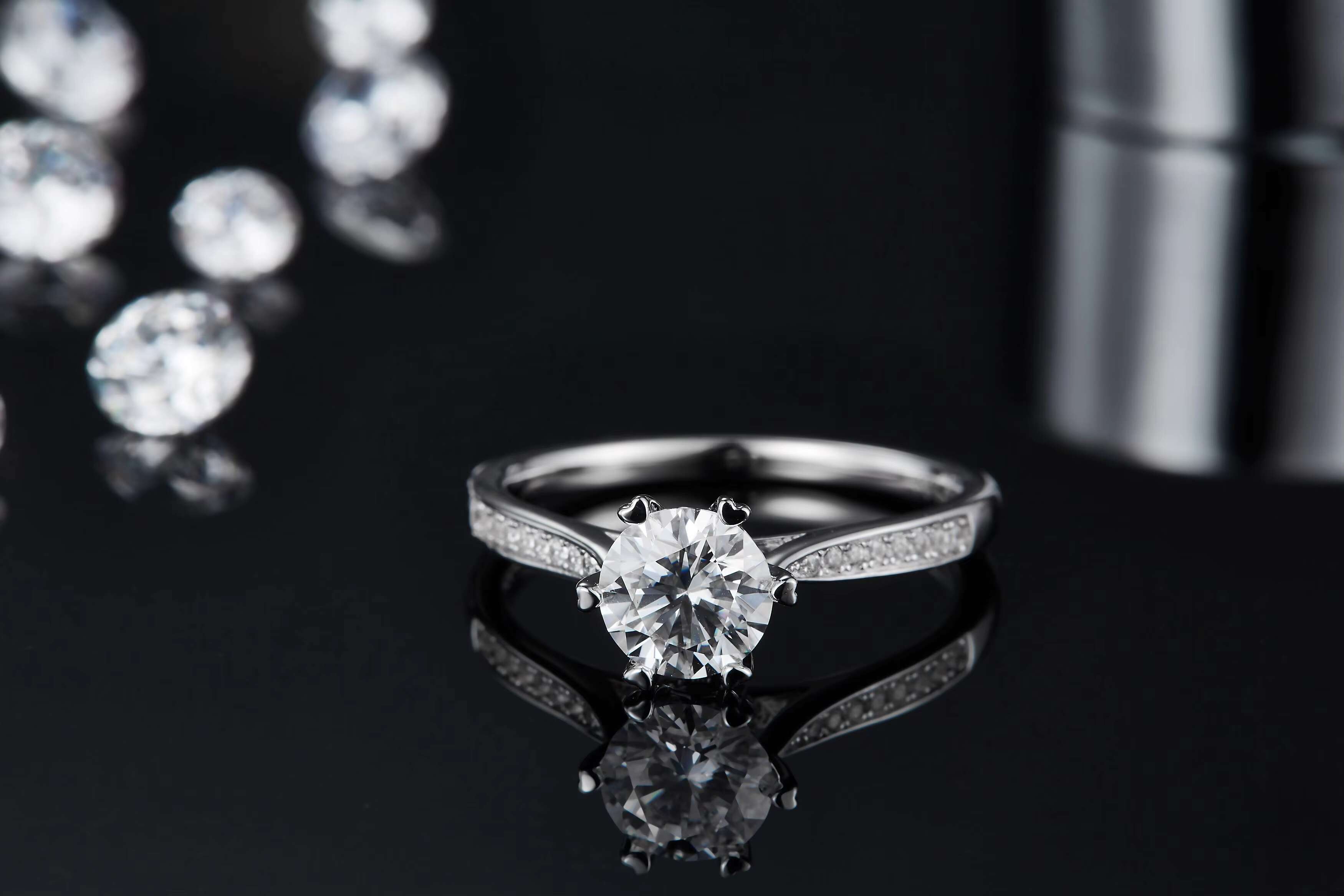 High-End Customized 925 Silver Engagement Rings for Women Brilliant Cut Moissanite Diamond VVS Excellent Quality Jewelry