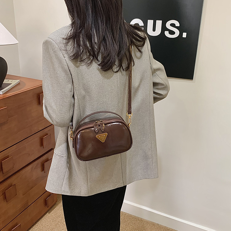 free shipping designer shoulder bag solid color casual versatile crossbody bag fashionable vintage bag for women black