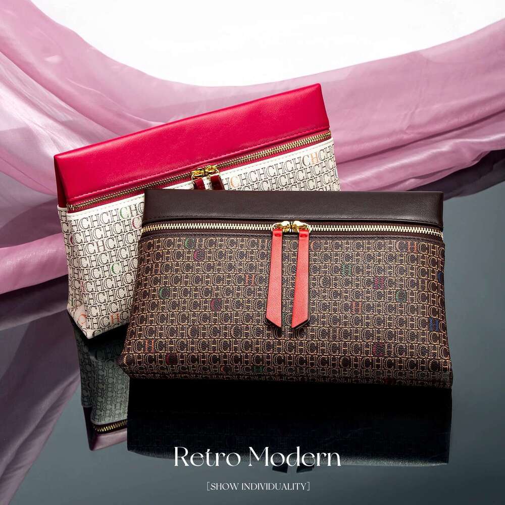 Fashionable Classic Retro New Letter Design Square Women's Shoulder Bag
