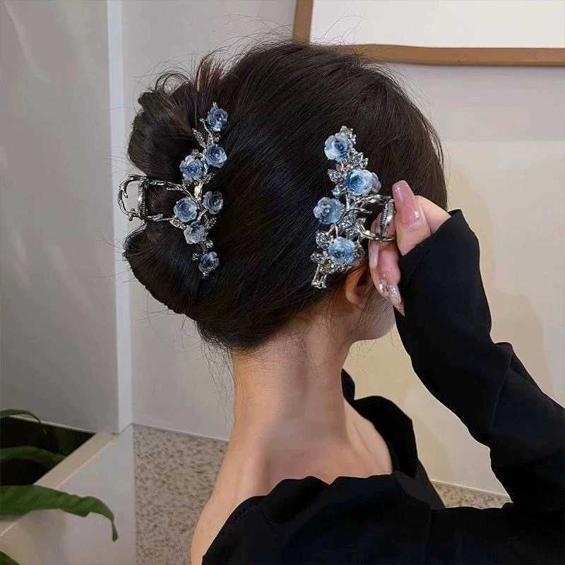 High end temperature aerosol Blue Mountain camellia clip for womens hair shark clip elegant dress hair accessoriesT250425