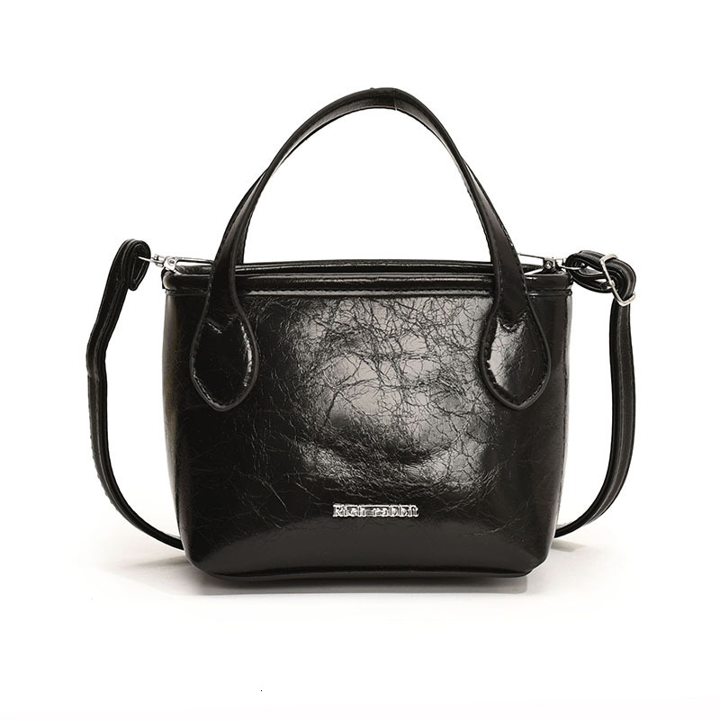 2025 New Designer Bag Free Delivery Shoes By Korean Casual Minimalist Texture Single Shoulder Hand-Held 2024 Summer Niche Design Crossbody Bucket Bag
