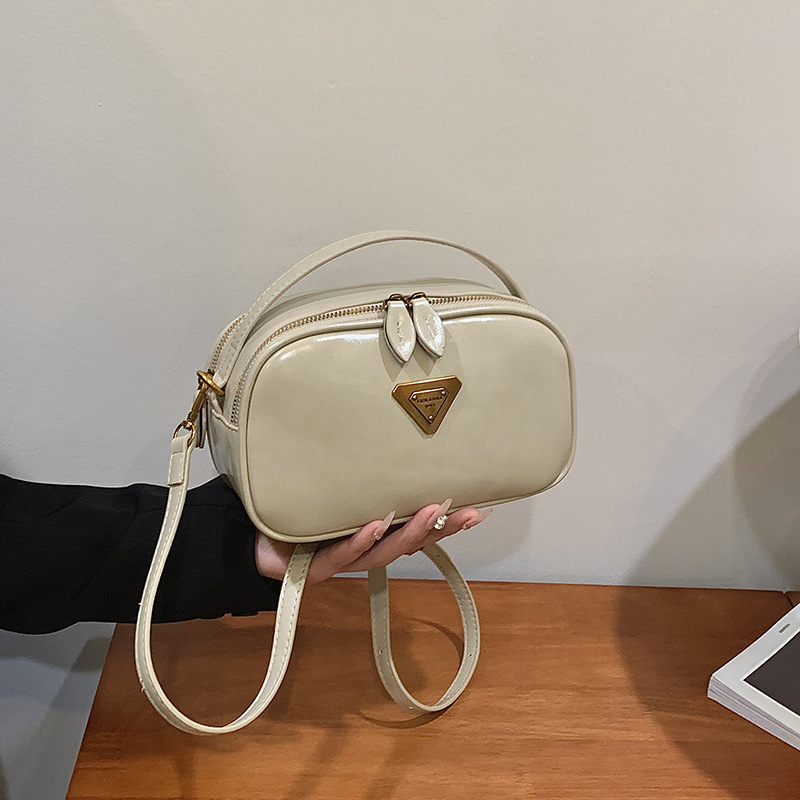 free shipping designer shoulder bag solid color casual versatile crossbody bag fashionable vintage bag for women black