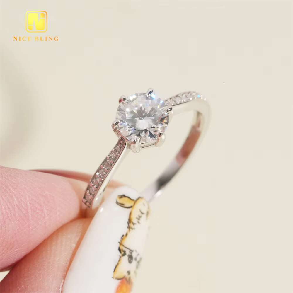 Fashion Classical Round Shaped Eternity Trendy Moissanite Wedding Ring 6 Claws Round Brilliant Cut Moissanite Engagement Ring