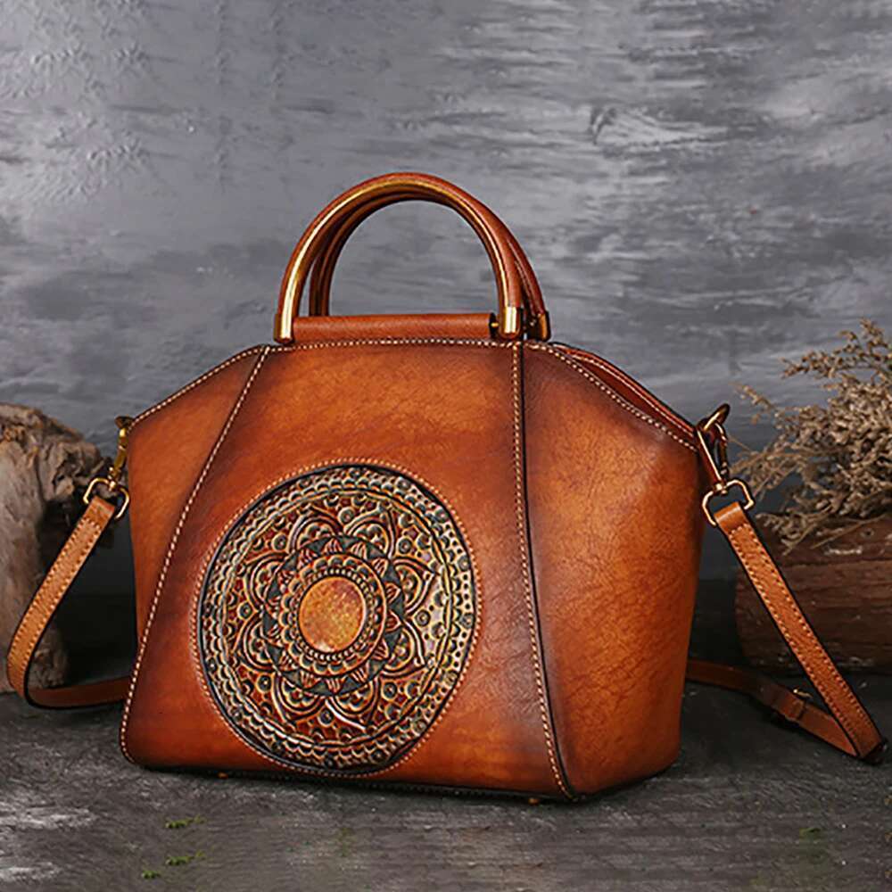Genuine Emed Leather Messenger Top Handle Bag Retro Handbag Totem Pattern High Quality Natural Skin Women Shoulder Tote Bags